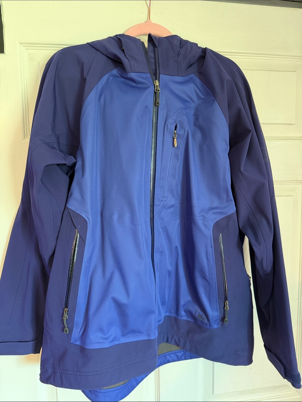 REI Women's Two-Tone Navy and Royal Blue Hooded Ski Jacket